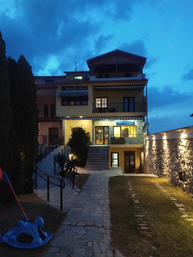 Smallhotel - Vevi מראה חיצוני תמונה