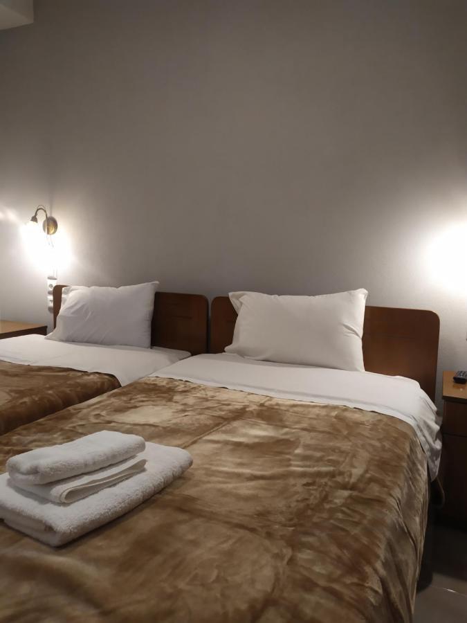 Smallhotel - Vevi מראה חיצוני תמונה