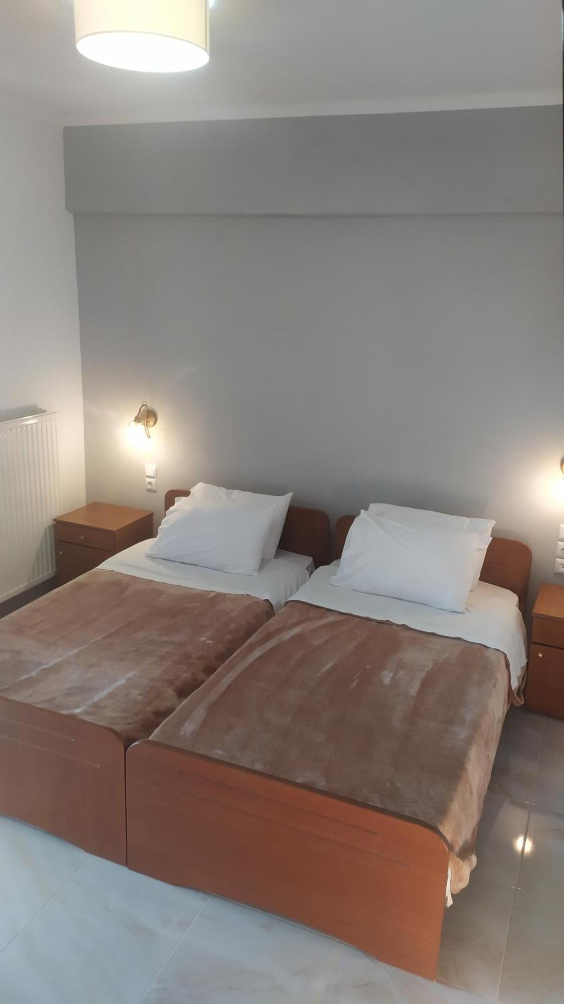 Smallhotel - Vevi מראה חיצוני תמונה